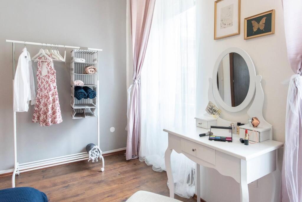 Apartment Vintage Dream Near The Center Of